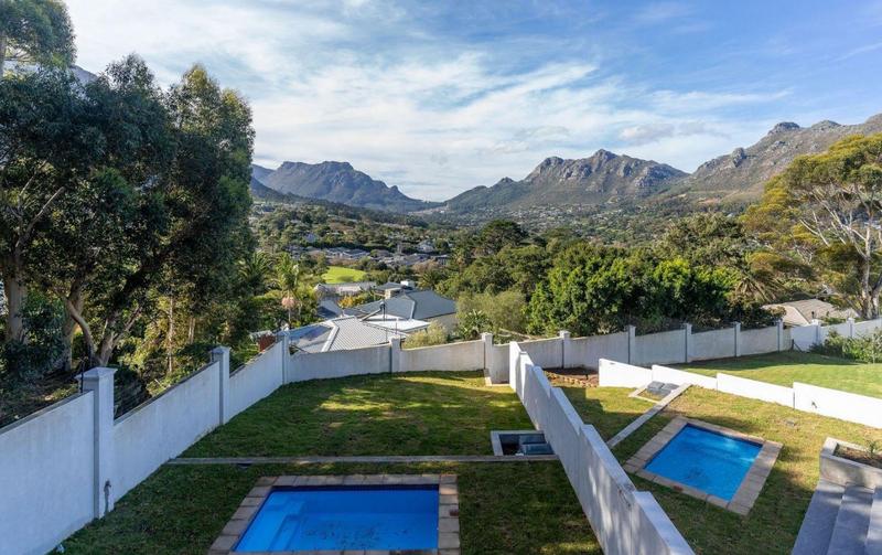 4 Bedroom Property for Sale in Hout Bay Western Cape